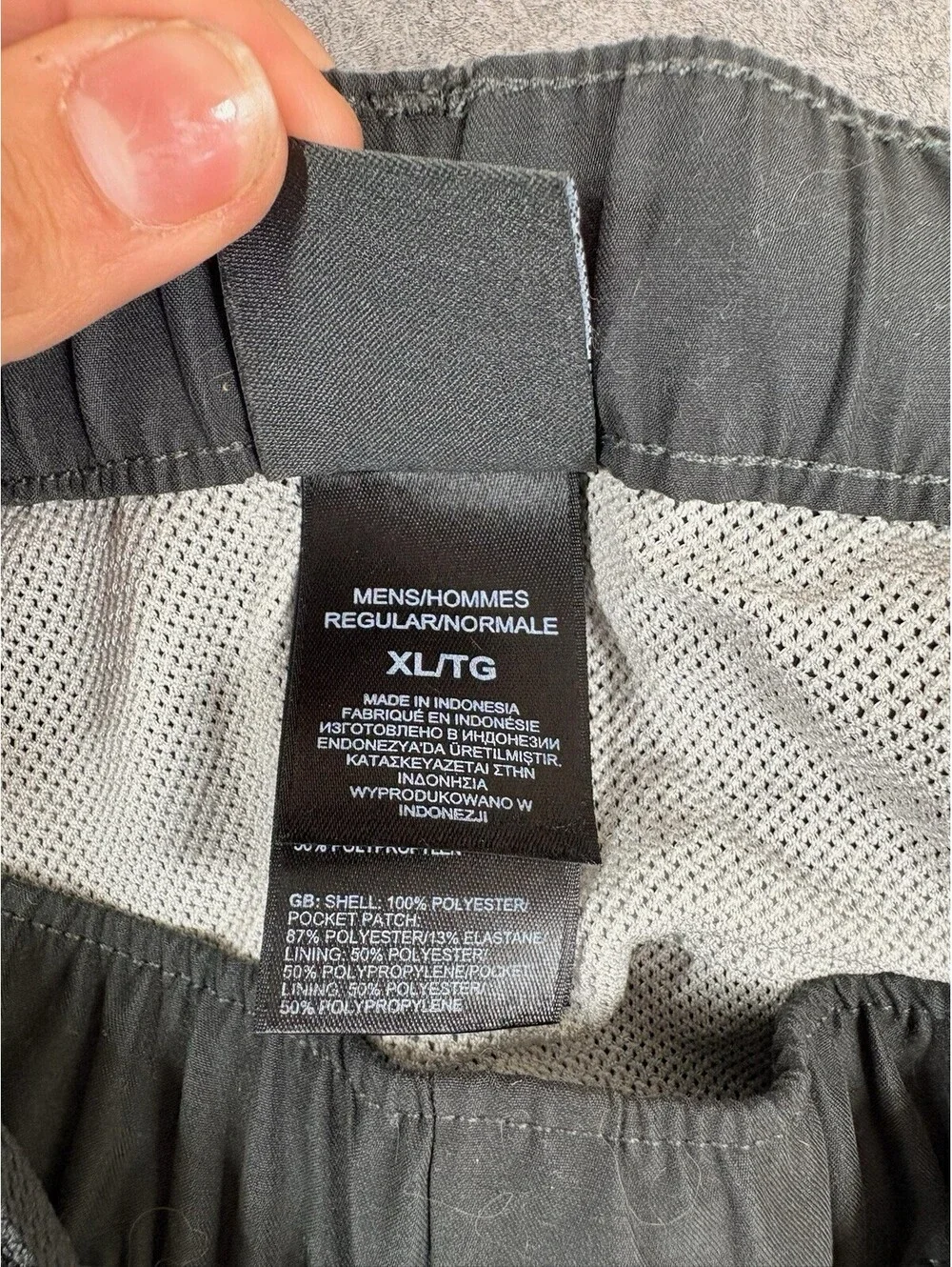 The North Face Cargo Shorts Mens XL Gray Hiking Utility Outdoor Nylon Shorts